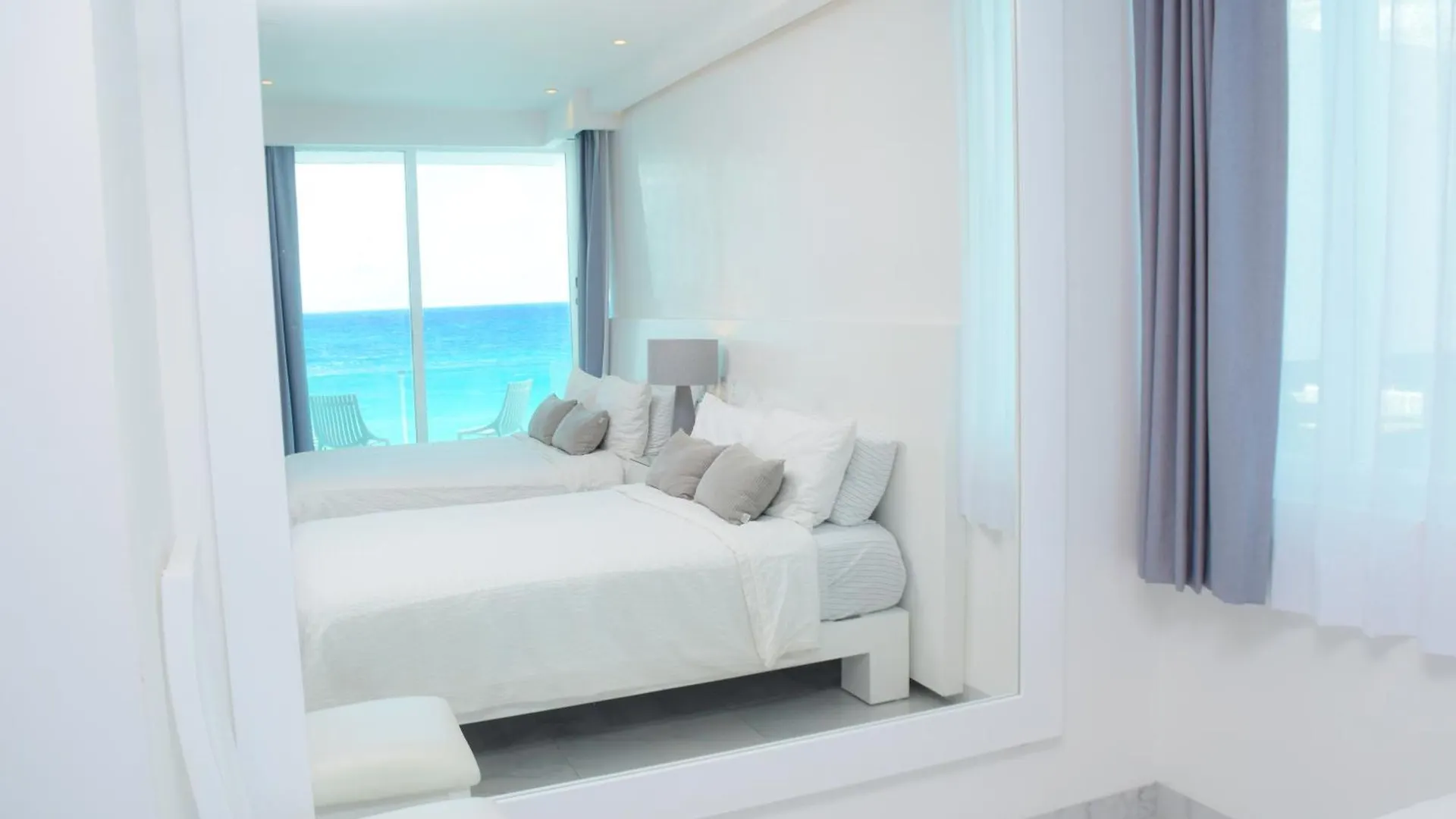 Exclusive Studio On The Beach, Minimalist, Gym, Pool, Jacuzzi, Balcony Cancún