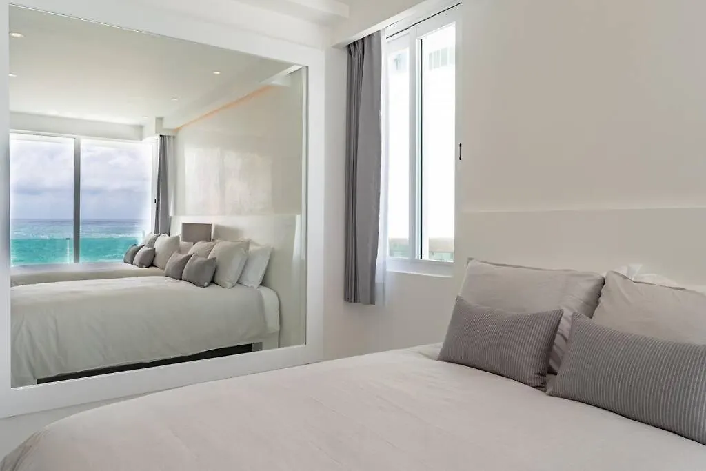 Exclusive Studio On The Beach, Minimalist, Gym, Pool, Jacuzzi, Balcony Cancun
