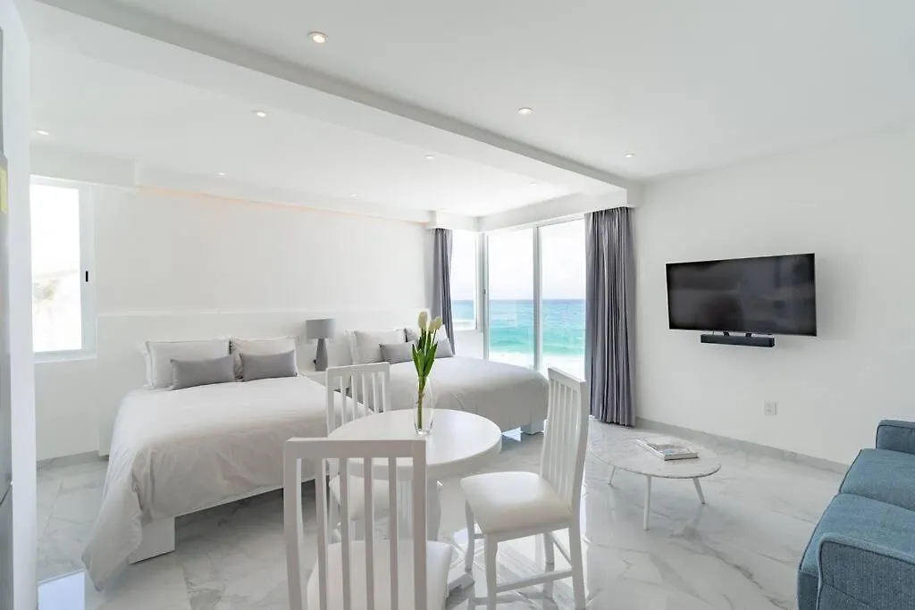 Exclusive Studio On The Beach, Minimalist, Gym, Pool, Jacuzzi, Balcony Cancun 0*,